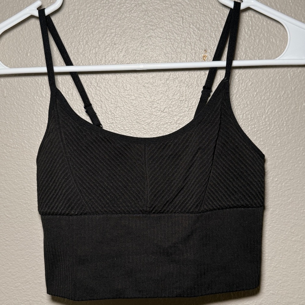 Victoria's Secret PINK Seamless Lightly Lined Low Impact Sports bra